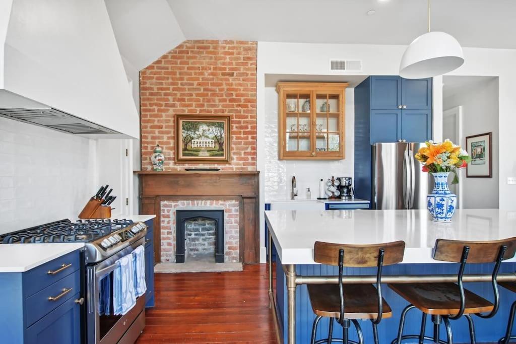 Fab 1838 Garden District 5Br With Parking And Balcony Apartment นิวออร์ลีนส์ ภายนอก รูปภาพ