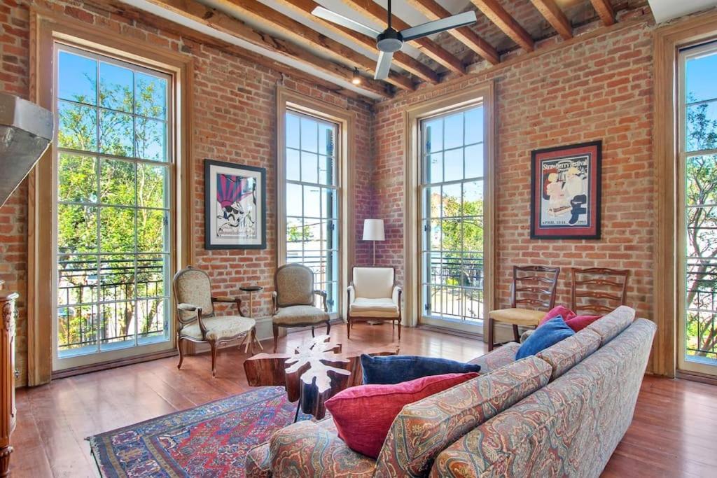 Fab 1838 Garden District 5Br With Parking And Balcony Apartment นิวออร์ลีนส์ ภายนอก รูปภาพ