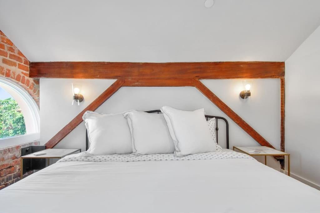 Fab 1838 Garden District 5Br With Parking And Balcony Apartment นิวออร์ลีนส์ ภายนอก รูปภาพ