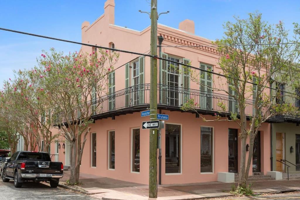 Fab 1838 Garden District 5Br With Parking And Balcony Apartment นิวออร์ลีนส์ ภายนอก รูปภาพ